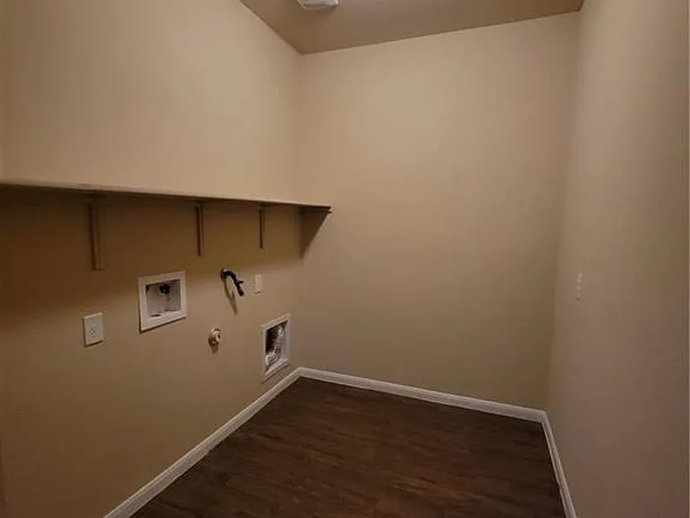 408 Luna Vista Dr — Photo 13