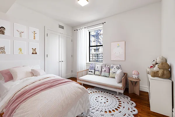 Rented by MNS | media 17