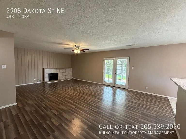 2908 Dakota St NE — Photo 2