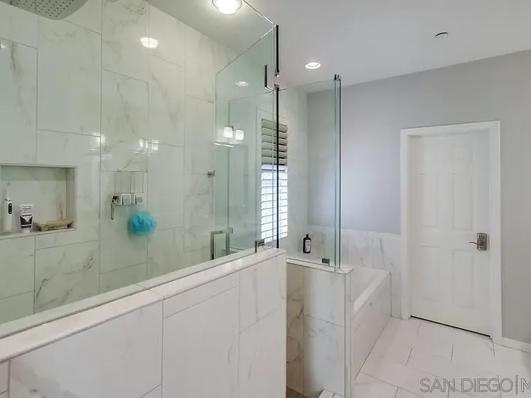 9240 Piantino Way — Photo 20