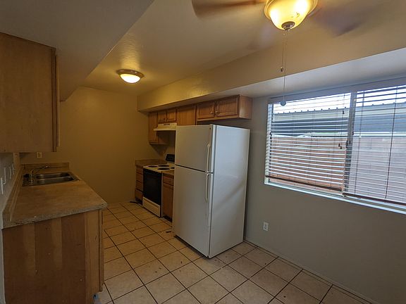 3rd image of 3932 E Hayhurst Ln APT 1