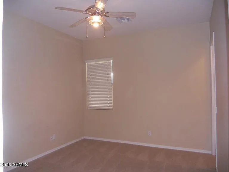2417 E Iris Dr — Photo 21