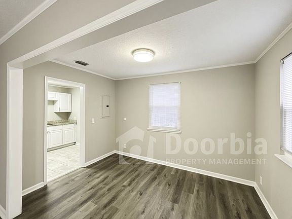 5th image of 2640 Bayview Rd