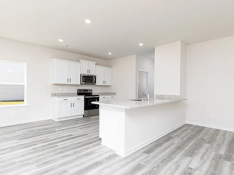 732 Berkeley Dr — Photo 9