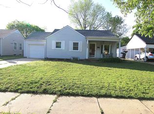 2560 S Sennett St, Wichita, KS 67211