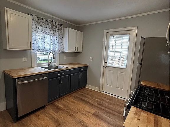 5th image of 115 N Pearl Ave