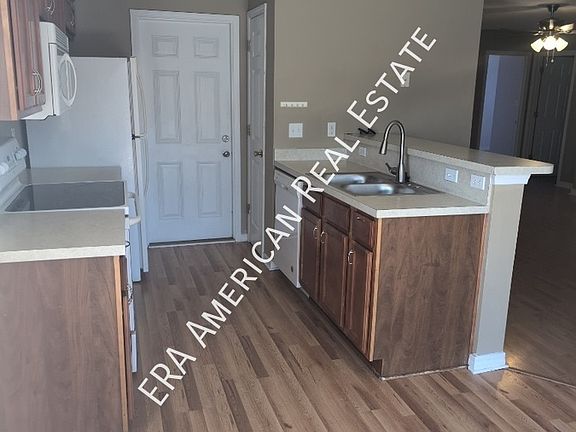 4th image of 295 Limestone Cir