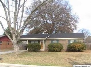 906 Towerview St SW, Decatur, AL 35601