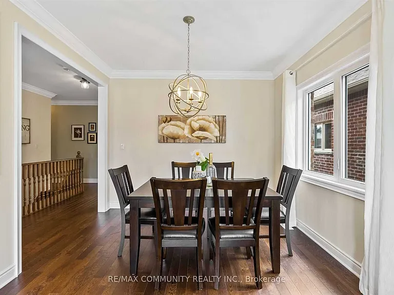 5 Pollock Ave — Photo 5