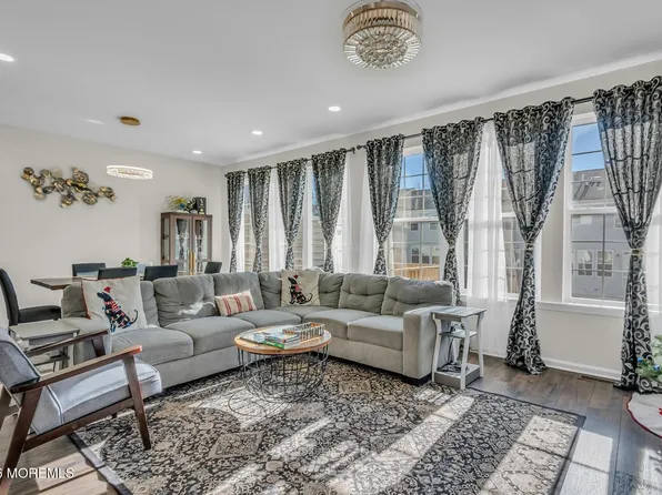 3708 Charleston Drive #3708, Monroe, NJ 08831