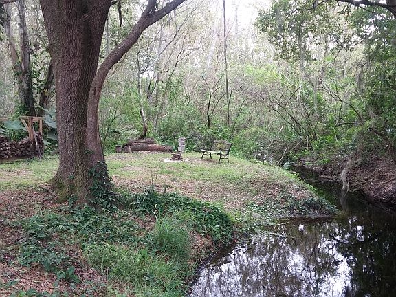 3rd image of 281 Reserve Dr