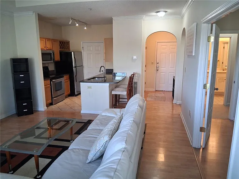 4333 Dunwoody Park — Photo 7