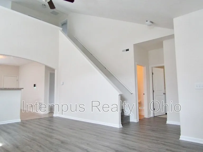 2844 Hillstone St — Photo 8