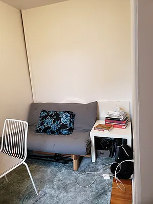 Rented by MCR Realty | media 7