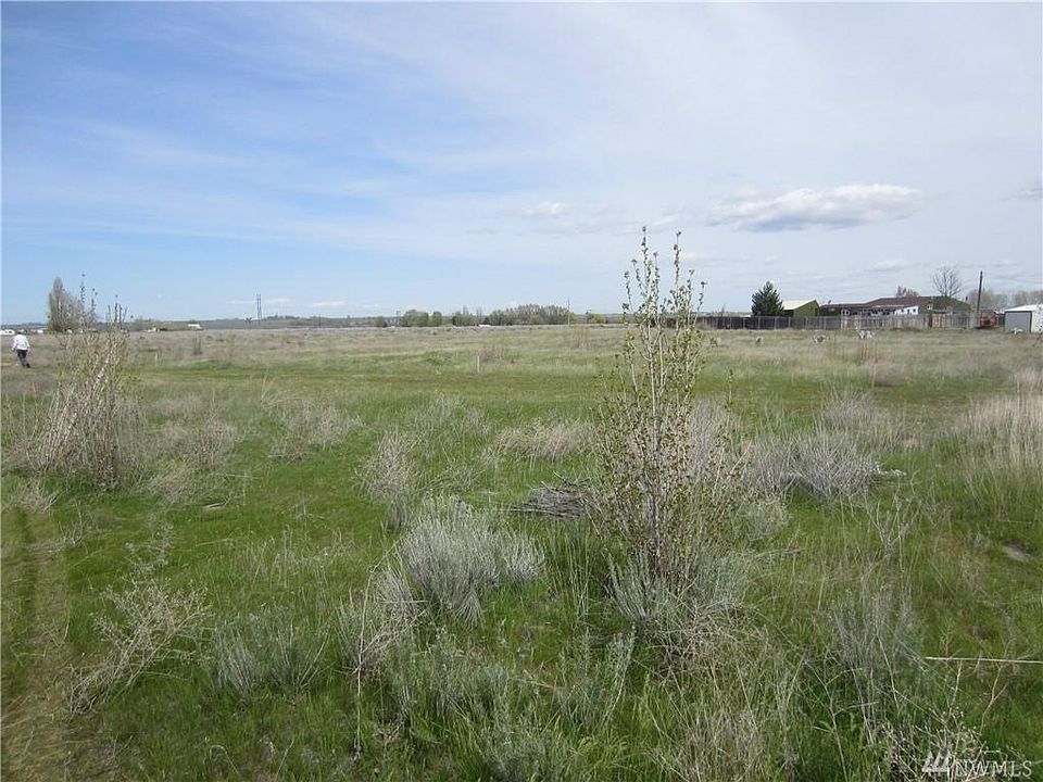 1st image of 8606 Road 10 NE Lot 3
