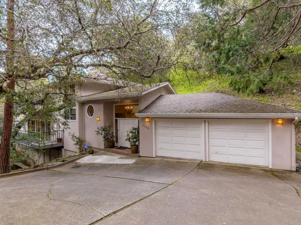 1050 Hayne Rd, Hillsborough, CA 94010