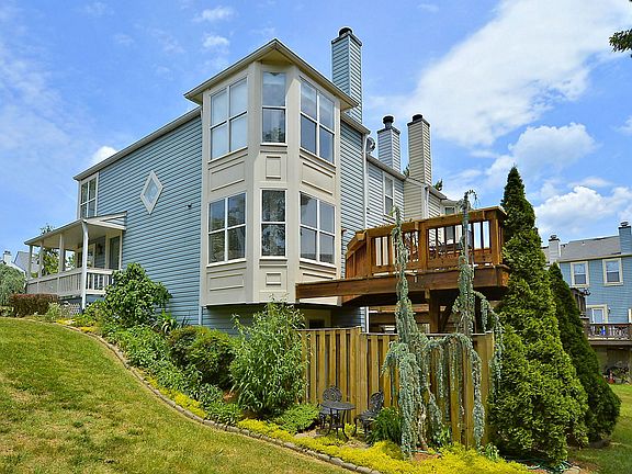 2nd image of 6005 Liverpool Ln