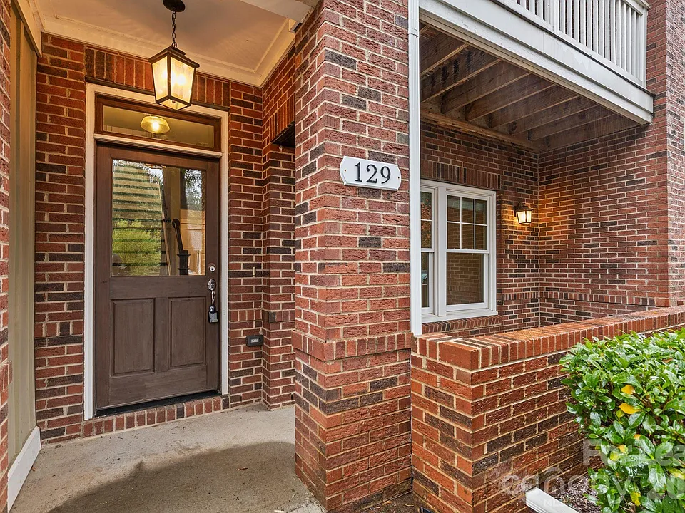 129 Grandin Rd