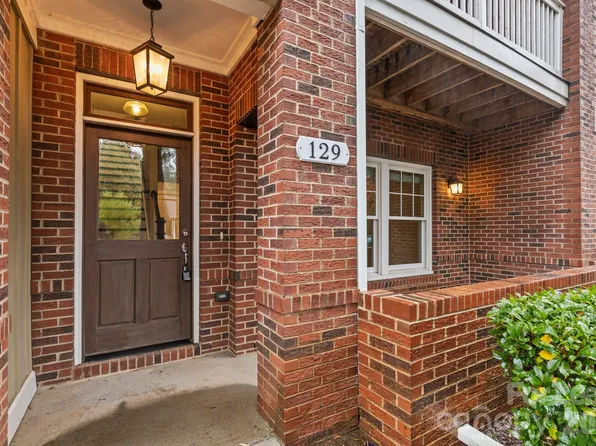 129 Grandin Rd, Charlotte, NC 28208