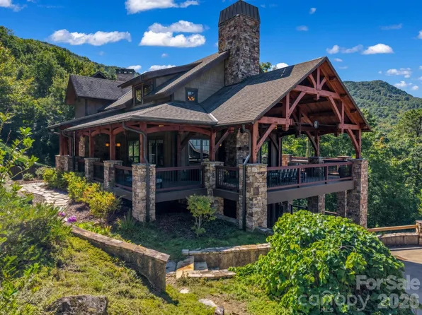 140 Settings Blvd, Black Mountain, NC 28711