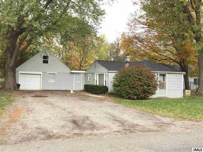 230 Center Ct, Napoleon, MI, 49261