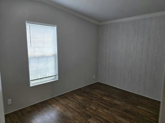 3301 58th Ave N #221 — Photo 5