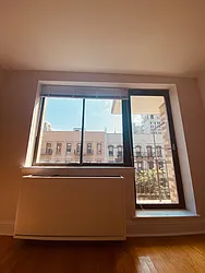 Rented by Metropolis Real Estate of Manhattan