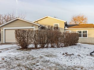 427 Brittany Ln, Lindenhurst, IL 60046