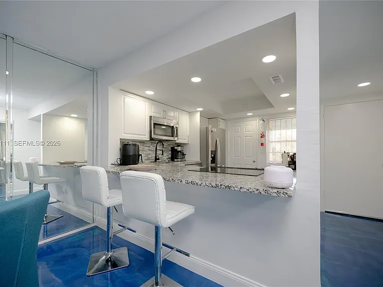 1551 NE Miami Gardens Dr #225 — Photo 5