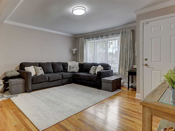 4th image of 290 40th St
