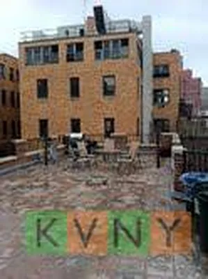 Rented by KVNY Soho | media 12