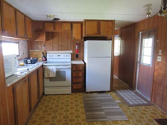 4th image of 1287 Laura St
