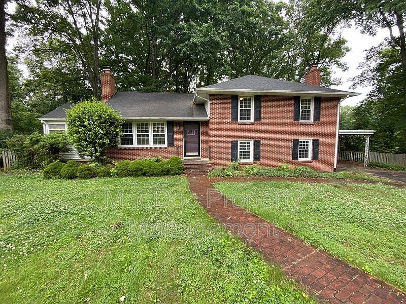 2 Westmoreland Pl, Fredericksburg, VA 22405 Zillow