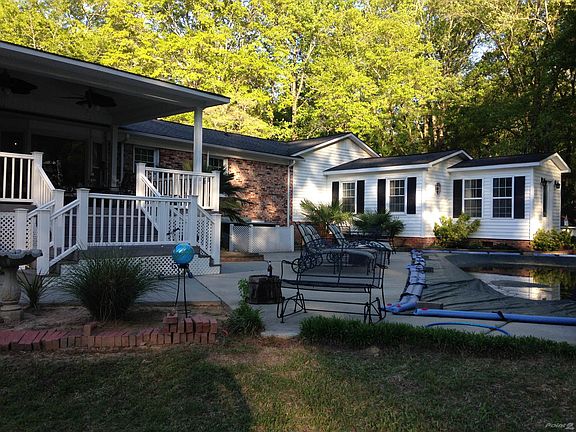 18x36 Inground Pool with Dolphin cleaner!