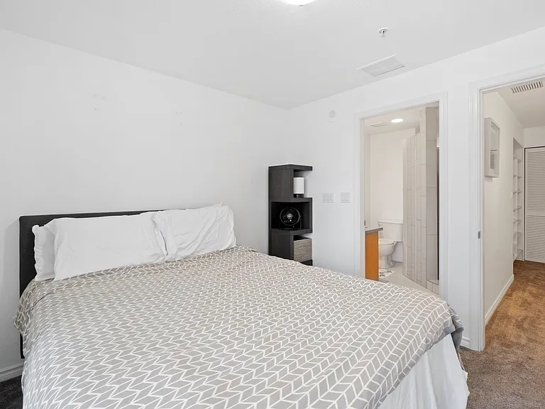 1240 India St #1509 — Photo 17