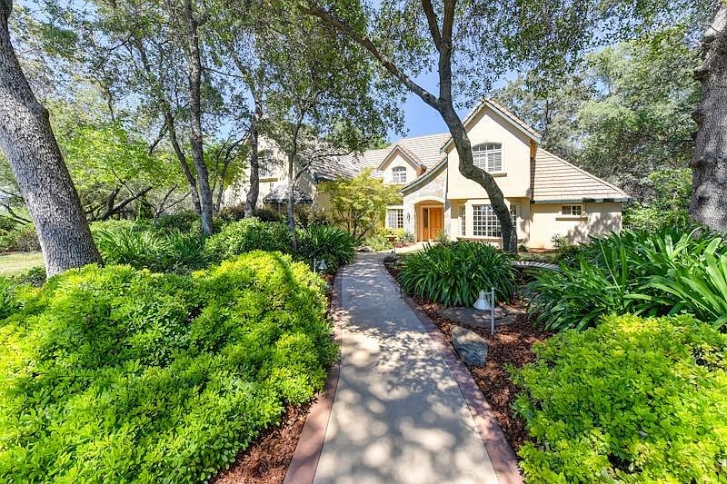2nd image of 4081 Errante Dr