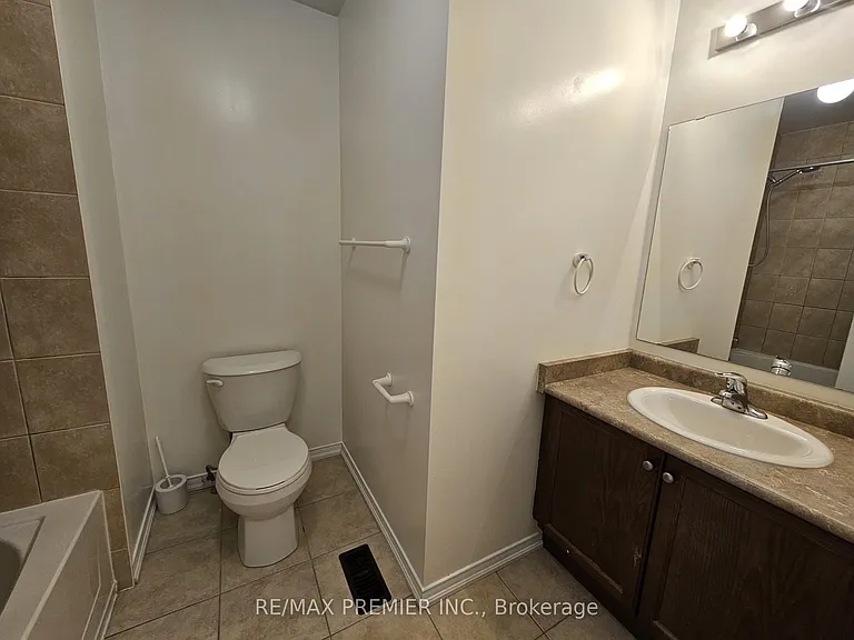 745 Farmstead Dr #12 — Photo 16