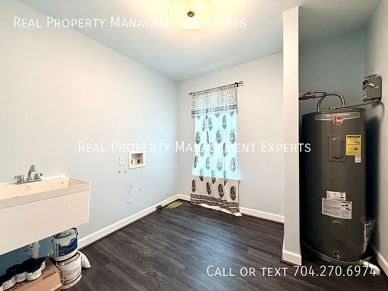 3733 Hayden Dr — Photo 16