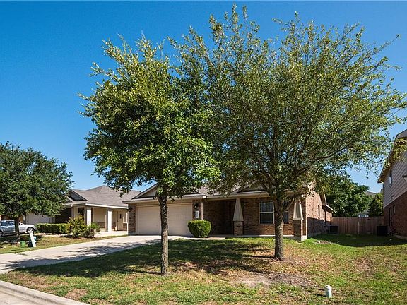 3rd image of 217 Mossy Rock Dr