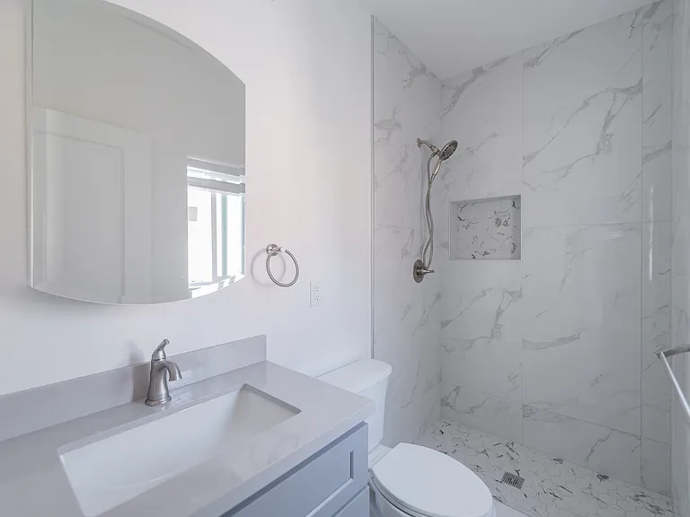 5033 Sultana Ave #B — Photo 14