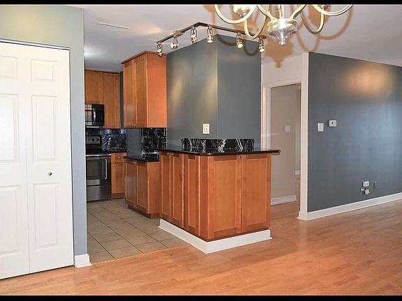 5th image of 675 Grove Dr Unit 401