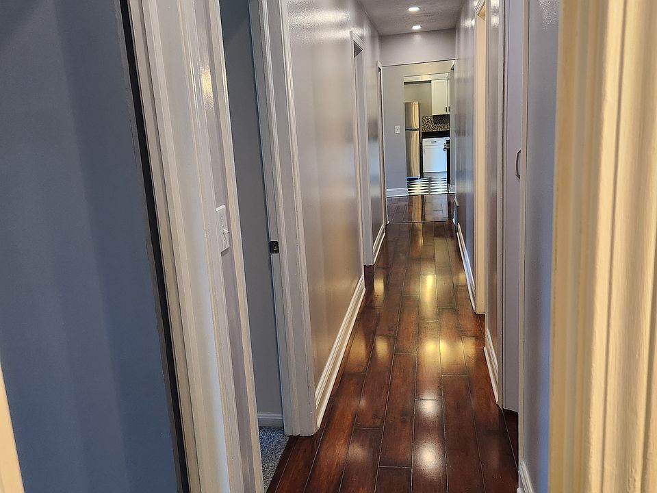 1st image of 4779 Columbia Road 203