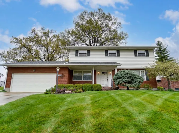 6200 Kingoak Dr, Cincinnati, OH 45248