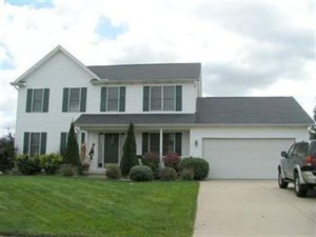 1st image of 782 Victoria Cir