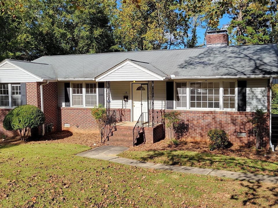 1st image of 12 Piney Woods Ln