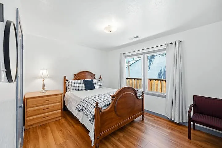 2290 Acacia Dr — Photo 17