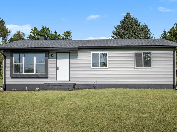 129 W Princess Dr, Brooklyn, MI 49230