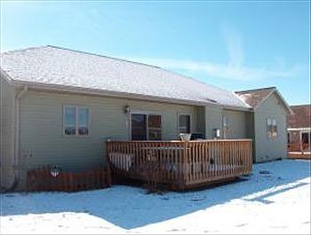 1st image of 811 Oakwood Dr