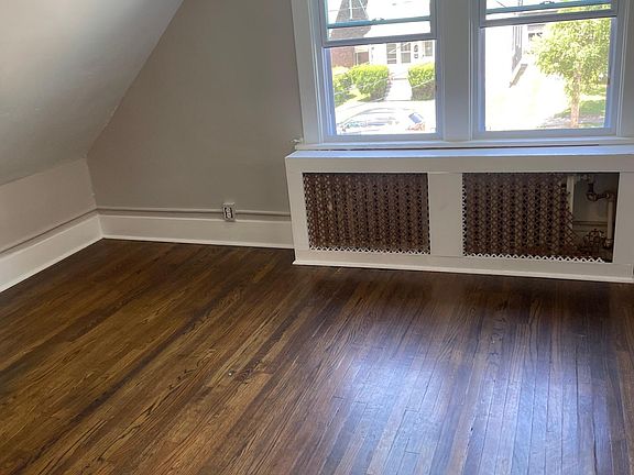 2nd image of 3037 Orleans Ave #1