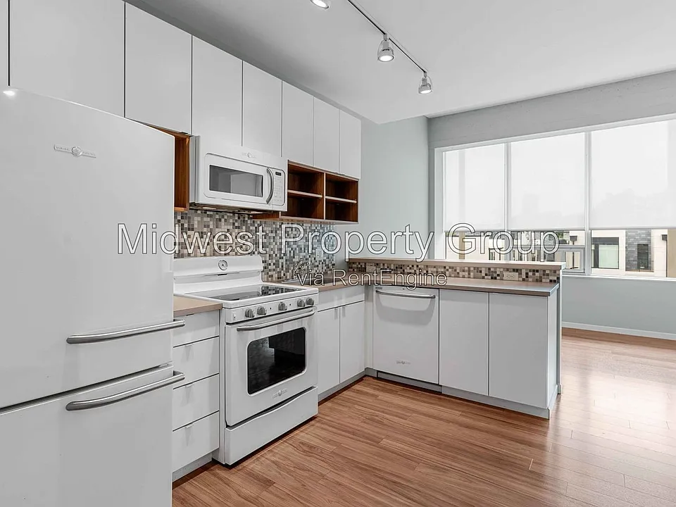 4100 Lindell Blvd #301
